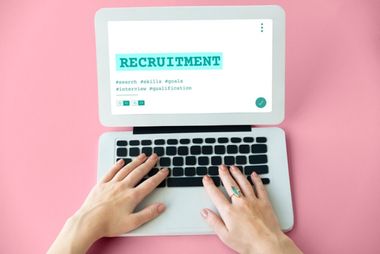 what is recruitment marketing